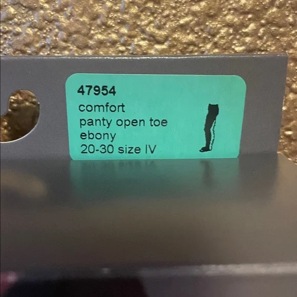 Medi Mediven Comfort Compression Stockings - Picture 6 of 13